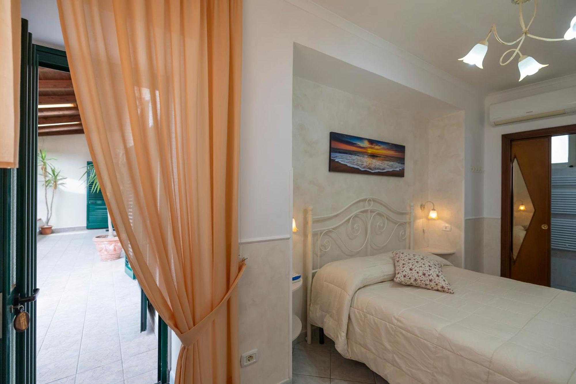 Hotel Le Marelle Furore Pokoj fotografie